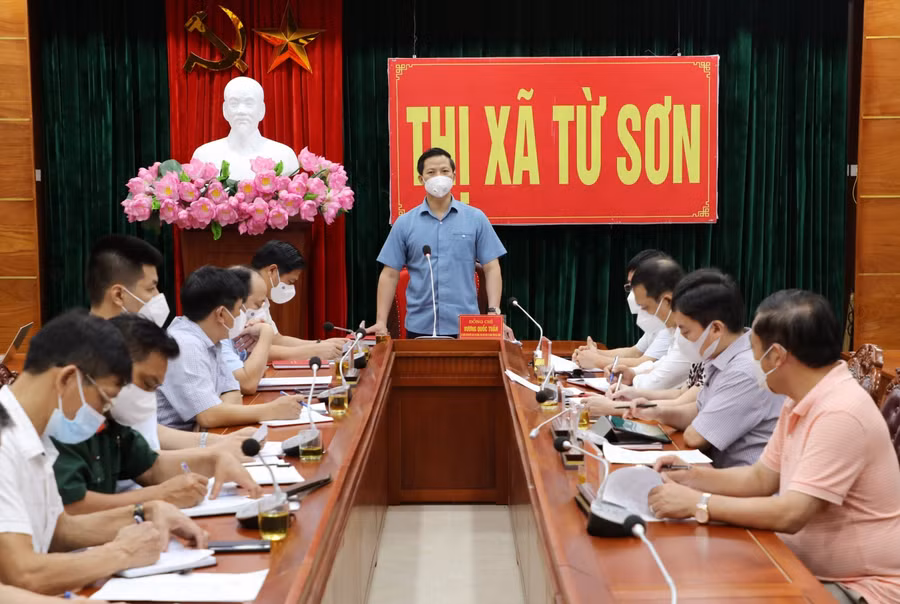Phó Chủ tịch Thường trực UBND tỉnh Bắc Ninh - Vương Quốc Tuấn phát biểu.