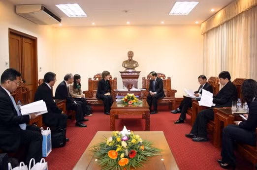 Quang cảnh buổi tiếp