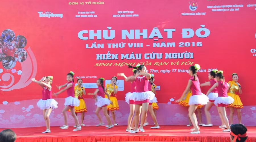 Cần Thơ: Hiến 261 đơn vị máu nhân Ngày hội Chủ Nhật Đỏ