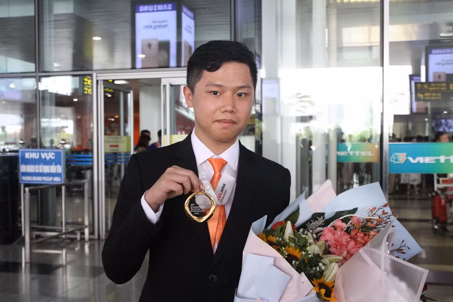 “Cao thủ tin học” Phạm Đức Thắng nhận bằng khen của Thủ tướng Chính phủ