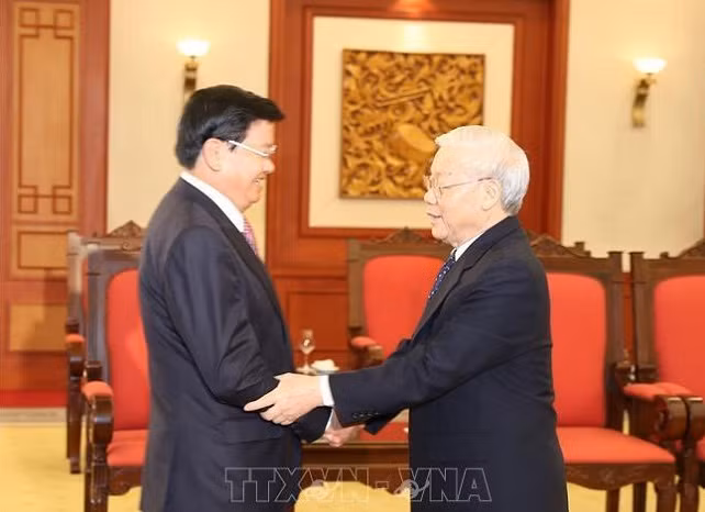 Tổng Bí thư, Chủ tịch nước Nguyễn Phú Trọng tiếp đồng chí Thongloun Sisoulith, Thủ tướng Chính phủ nước Cộng hòa Dân chủ Nhân dân Lào.