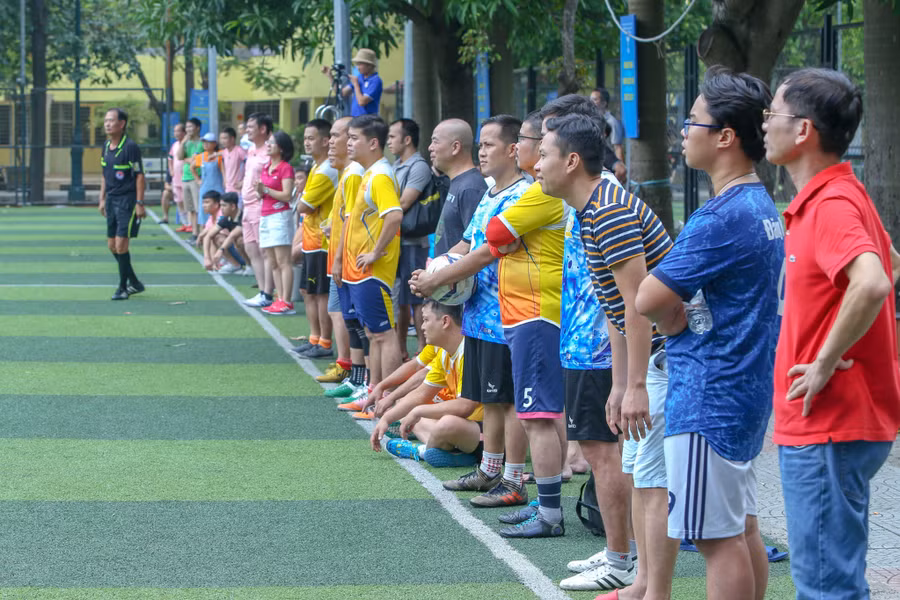 Khán giả theo dõi các trận tại giải Cúp tứ hùng năm 2022.