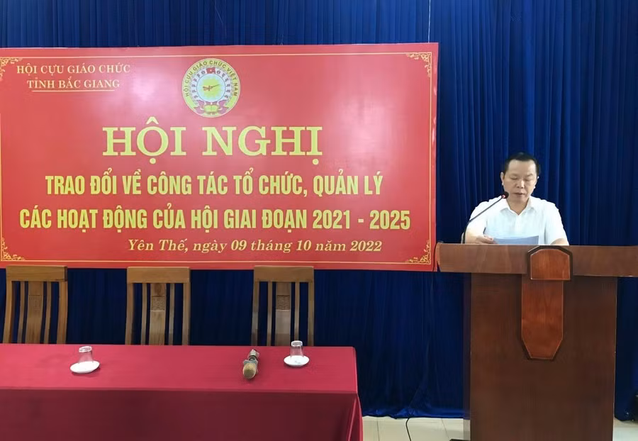 Ông Lưu Hải An – Chánh Văn phòng Sở GD&ĐT phát biểu tại Hội nghị. Ông Lưu Hải An – Chánh Văn phòng Sở GD&ĐT phát biểu tại Hội nghị.