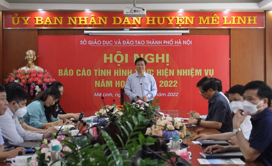 Thứ trưởng Nguyễn Hữu Độ làm việc với lãnh đạo Sở GD&amp;ĐT Hà Nội cùng các Phòng GD&amp;ĐT, các đơn vị trường học trên địa bàn thành phố dưới hình thức trực tuyến