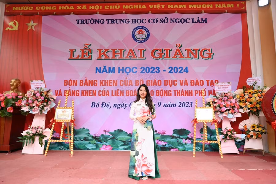Cô Nguyễn Hồng Vân- Tổng phụ trách đội Trường THCS Ngọc Lâm (Long Biên, Hà Nội). Ảnh NVCC. Cô Nguyễn Hồng Vân- Tổng phụ trách đội Trường THCS Ngọc Lâm (Long Biên, Hà Nội). Ảnh NVCC.