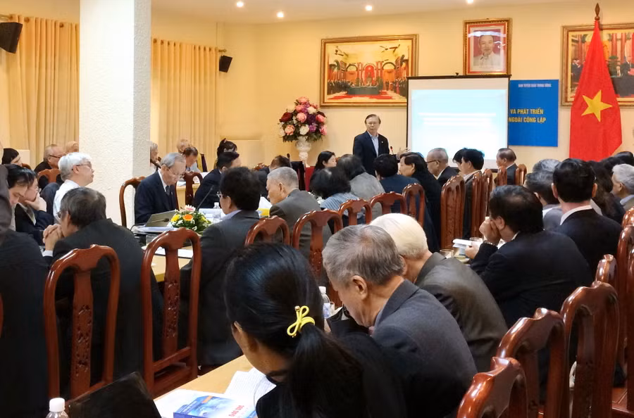 Các đại biểu tham dự hội thảo