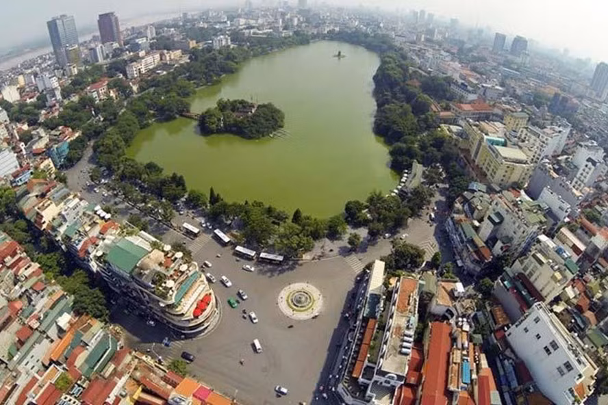 Khu vực hồ Hoàn Kiếm nhìn từ trên cao (Ảnh minh họa, nguồn IT).
