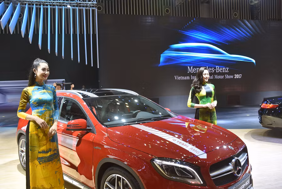 Mercedes-Benz giới thiệu những mẫu xe mới