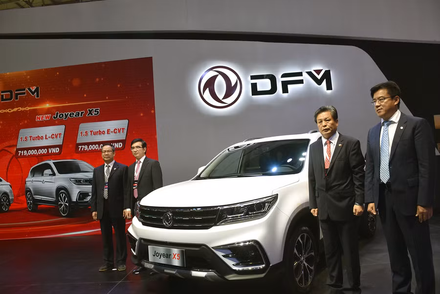 DFM giớii thiệu mẫu xe S50