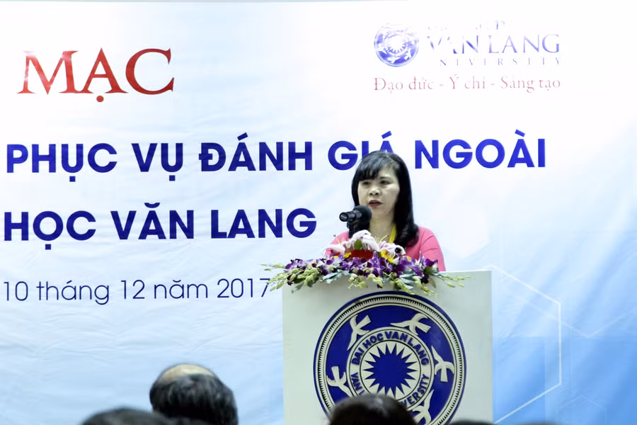 PGS.TS Nguyễn Phương Nga – Giám đốc Trung tâm KĐCLGD, phát biểu tại buổi lễ PGS.TS Nguyễn Phương Nga – Giám đốc Trung tâm KĐCLGD, phát biểu tại buổi lễ