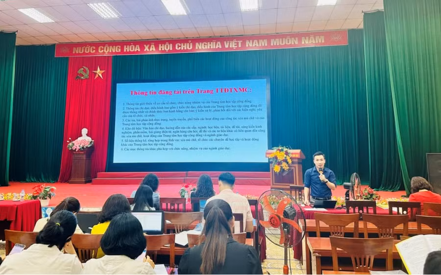 Lạng Sơn tổ chức tập huấn công tác dạy xoá mù chữ.