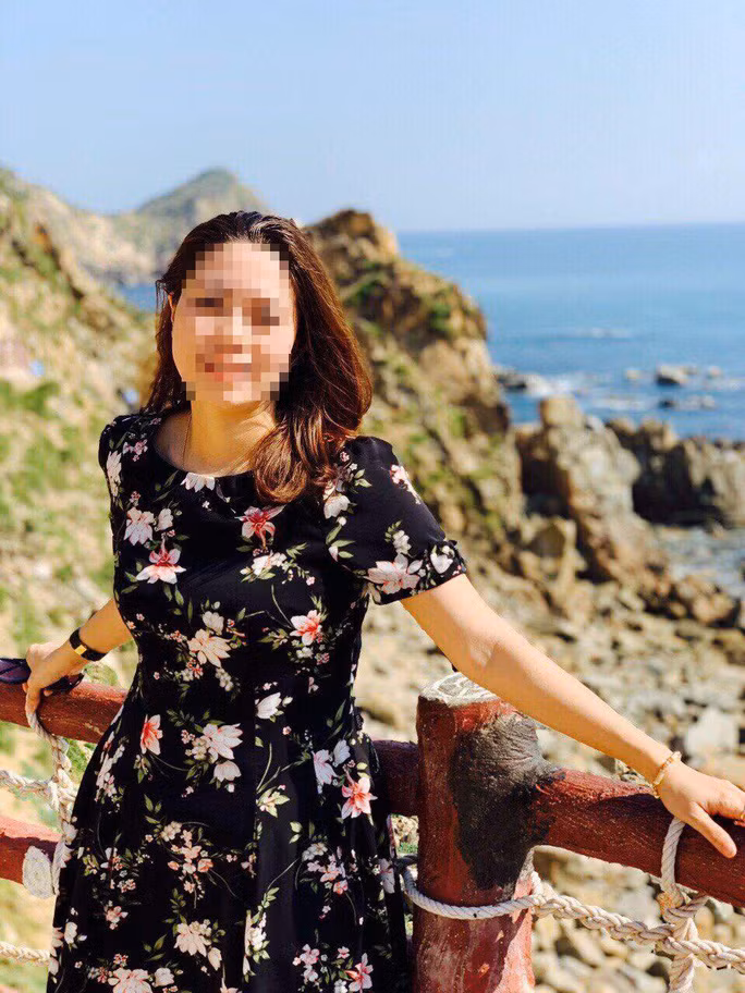 Nữ trưởng phòng dùng bằng của chị để thăng tiến. Ảnh Facebook Nữ trưởng phòng dùng bằng của chị để thăng tiến. Ảnh Facebook