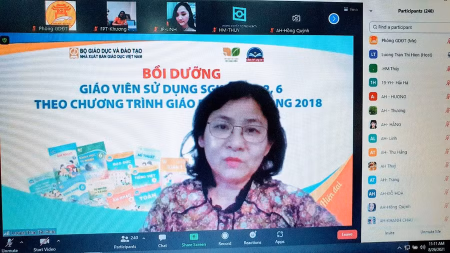 Quận Cầu Giấy tổ chức tập huấn bồi dưỡng giáo viên sử dụng sách giáo khoa.