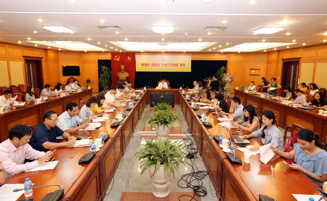 Quang cảnh buổi họp báo