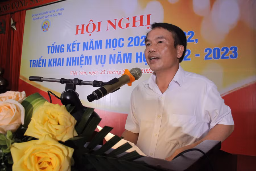 Ông Thân Văn Thuần - Phó Chủ tịch UBND huyện Việt Yên phát biểu tại Hội nghị.