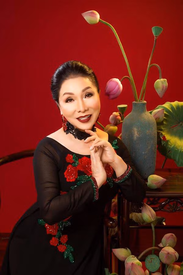 NSND Bạch Tuyết ở tuổi 74.