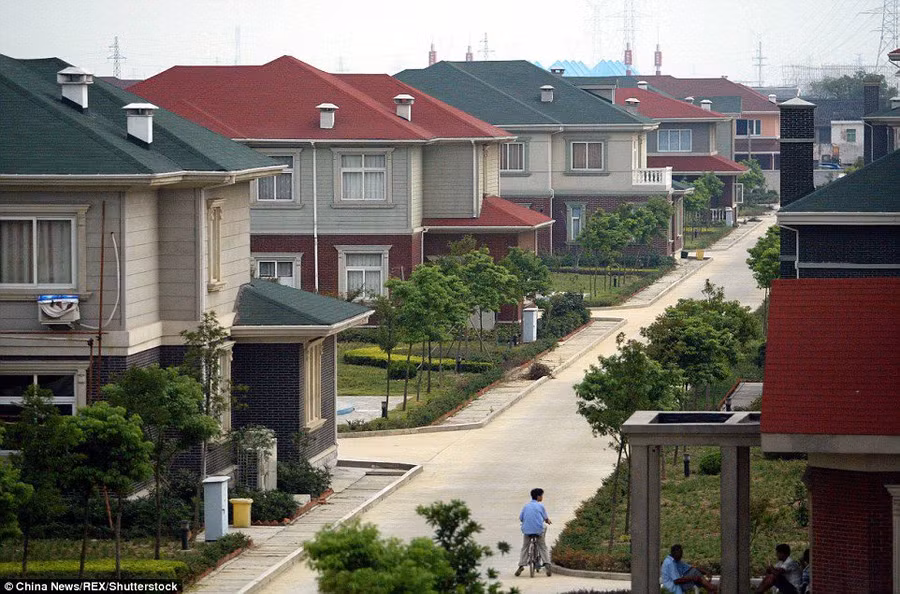 Khám phá bên trong thị trấn giàu nhất Trung Quốc ảnh 8