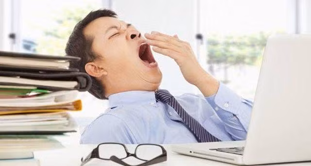 Ngáp mạnh cũng có thể dẫn đến "thủng phổi" ở những người gầy