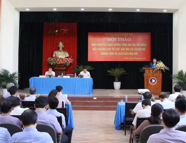 Quang cảnh hội thảo Quang cảnh hội thảo