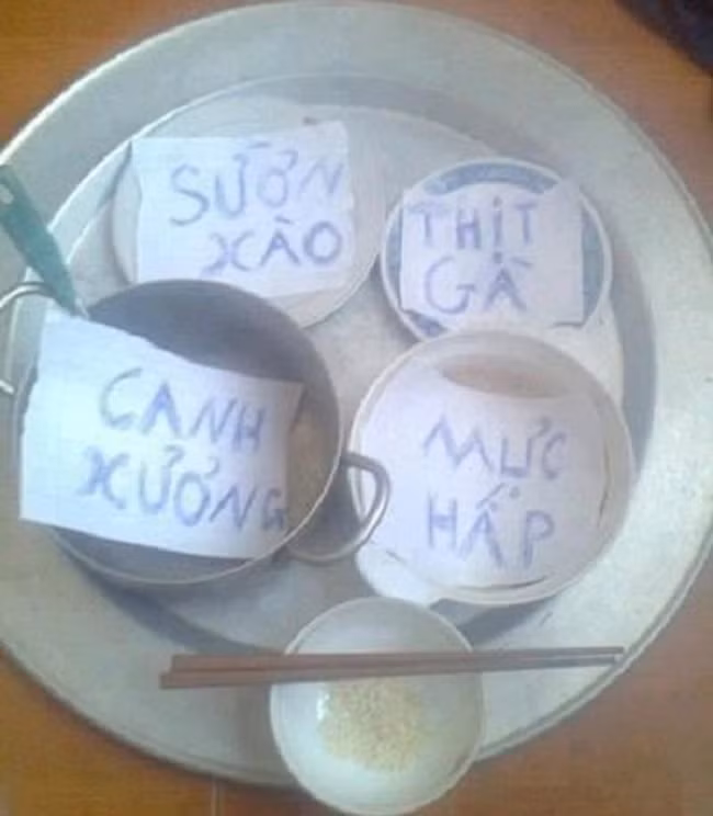 Bữa ăn cuối tháng chỉ sinh viên mới hiểu thấu ảnh 5 Bữa ăn cuối tháng chỉ sinh viên mới hiểu thấu ảnh 5