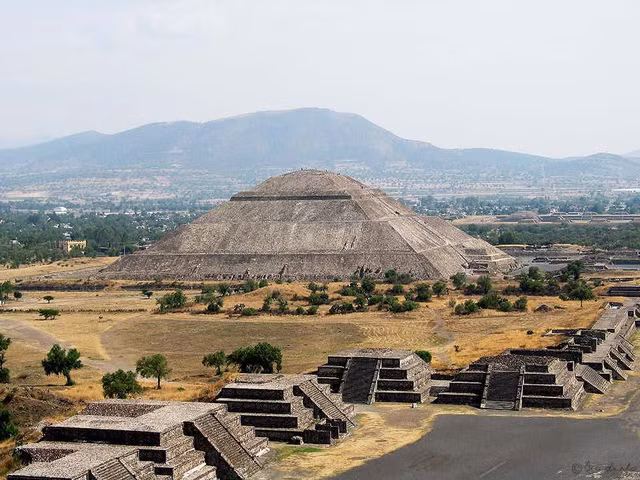 Kim tự tháp Giza