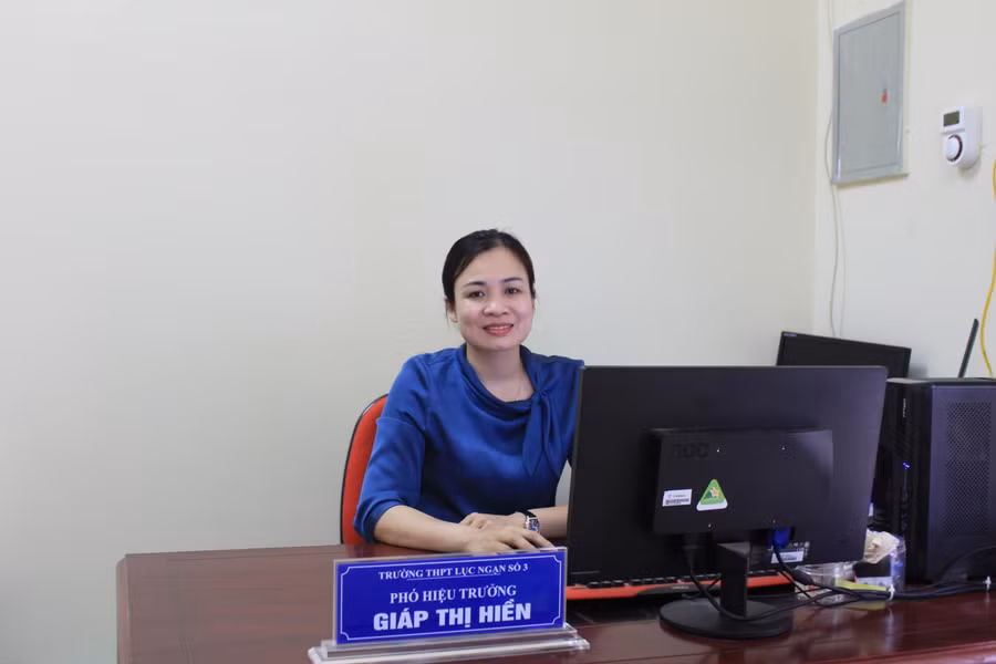Cô Giáp Thị Hiền - Phó Hiệu trưởng Trường THPT Lục Ngạn số 3 chia sẻ với Báo GD&amp;TĐ về công tác ôn tập, chuẩn bị cho kỳ thi của nhà trường.