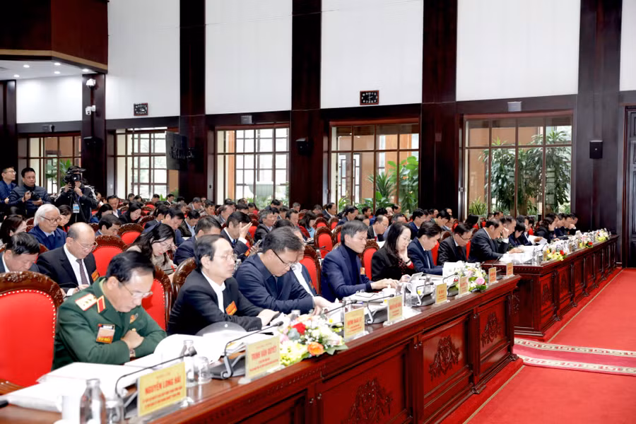 Các đại biểu dự hội nghị.