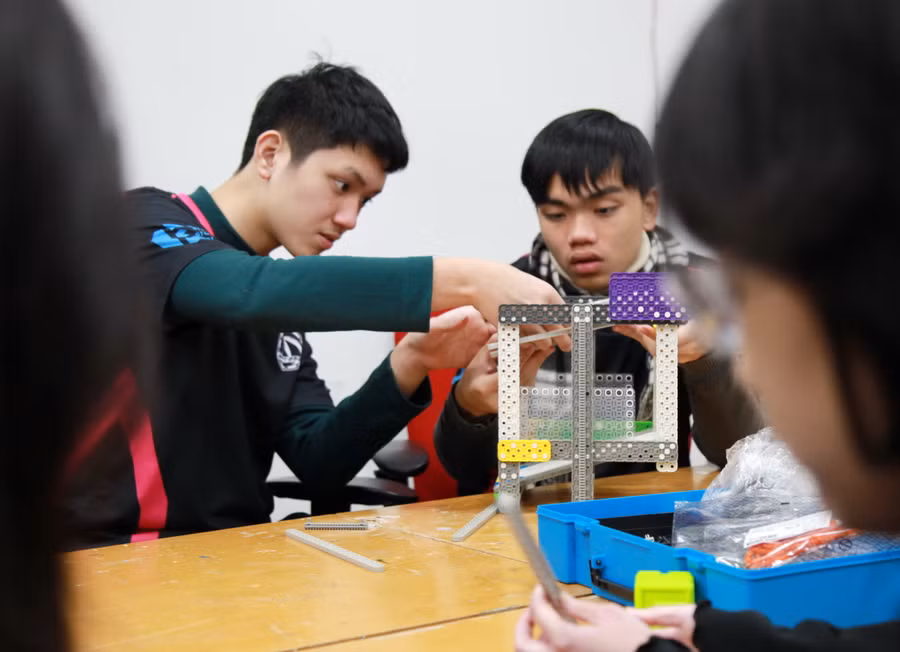 Các chi tiết được thiết kế để robot vận hành tối ưu.