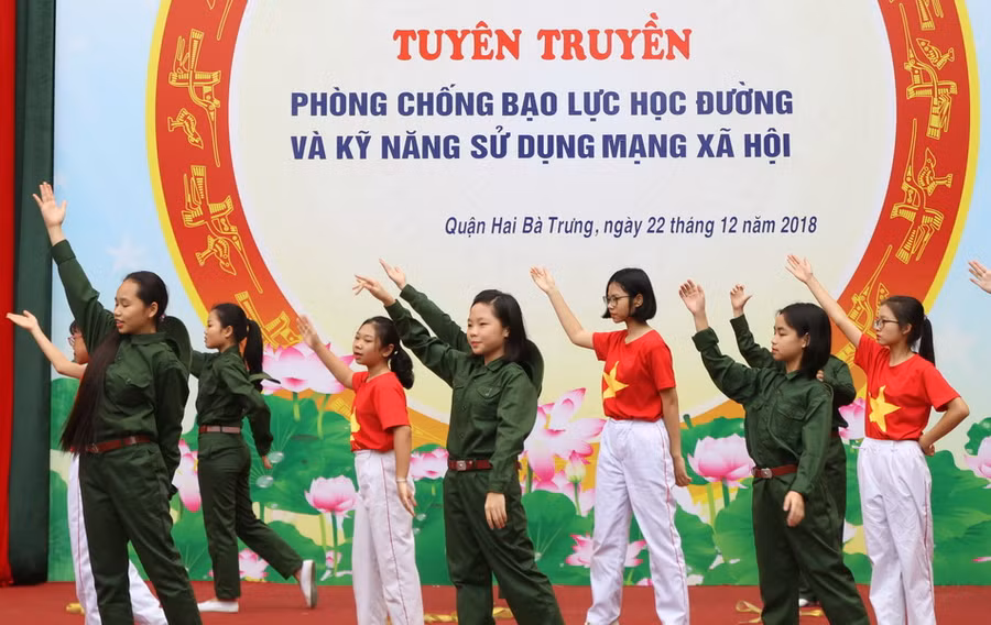 Mạng xã hội là một nguyên nhân ẩn chứa nguy cơ gây ra bạo lực học đường