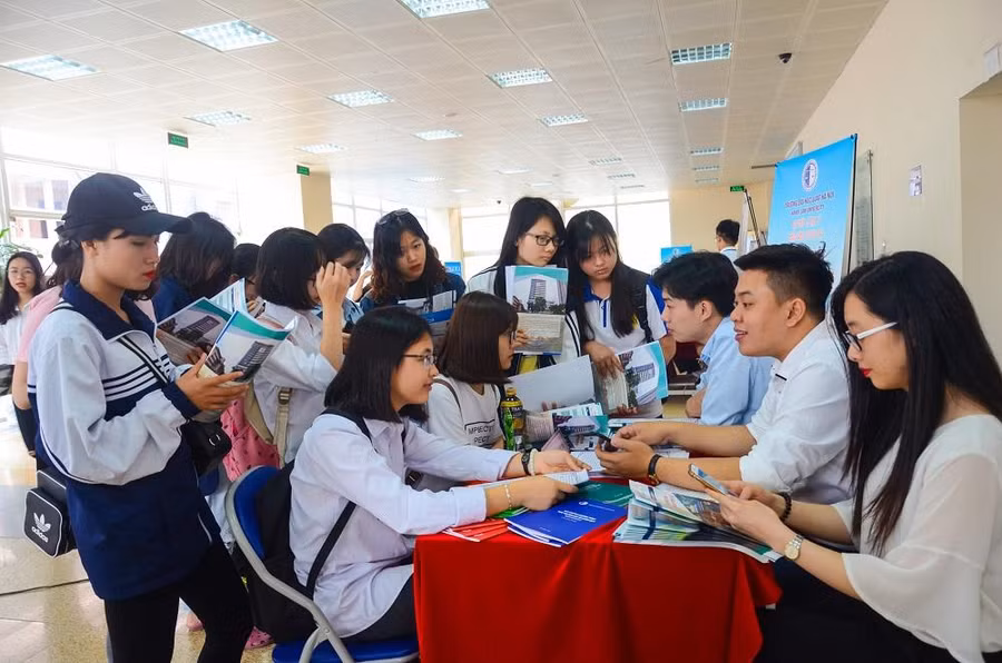Chuyên gia dự báo điểm chuẩn khối ngành Khoa học xã hội