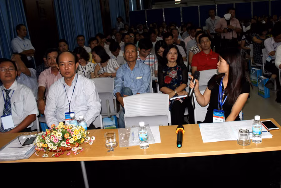 Các đại biểu tham gia hội thảo Các đại biểu tham gia hội thảo