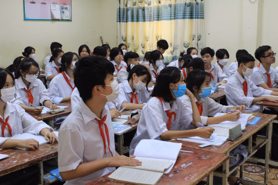 Học sinh Trường THCS Ninh Sơn trong tiết hướng nghiệp.