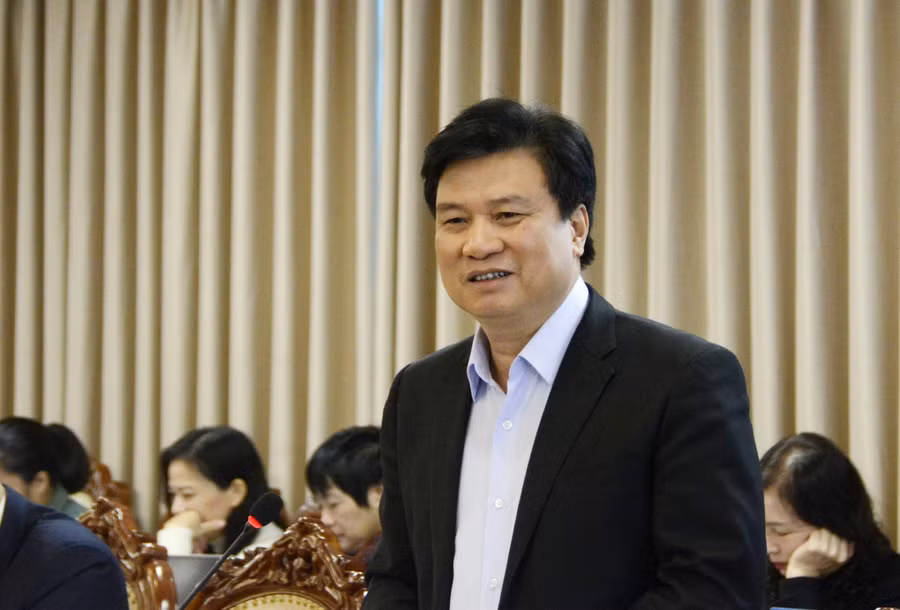 Thứ trưởng Nguyễn Hữu Độ phát biểu tại cuộc họp