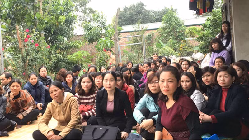 Theo Phó Giám đốc Sở Nội vụ Hà Nội không có GV hợp đồng nào đủ điều kiện theo quy định tại Khoản 7 Điều 2 của Nghị định số 161/2018/ NĐ - CP để được xem xét tuyển dụng đặc biệt vào viên chức. Theo Phó Giám đốc Sở Nội vụ Hà Nội không có GV hợp đồng nào đủ điều kiện theo quy định tại Khoản 7 Điều 2 của Nghị định số 161/2018/ NĐ - CP để được xem xét tuyển dụng đặc biệt vào viên chức.