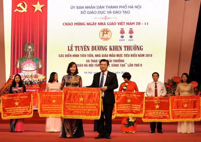 Tôn vinh những nhà giáo tiêu biểu của Thủ đô ảnh 4