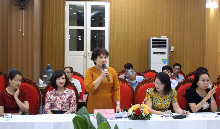 Các đại biểu tham luận tại tọa đàm Các đại biểu tham luận tại tọa đàm