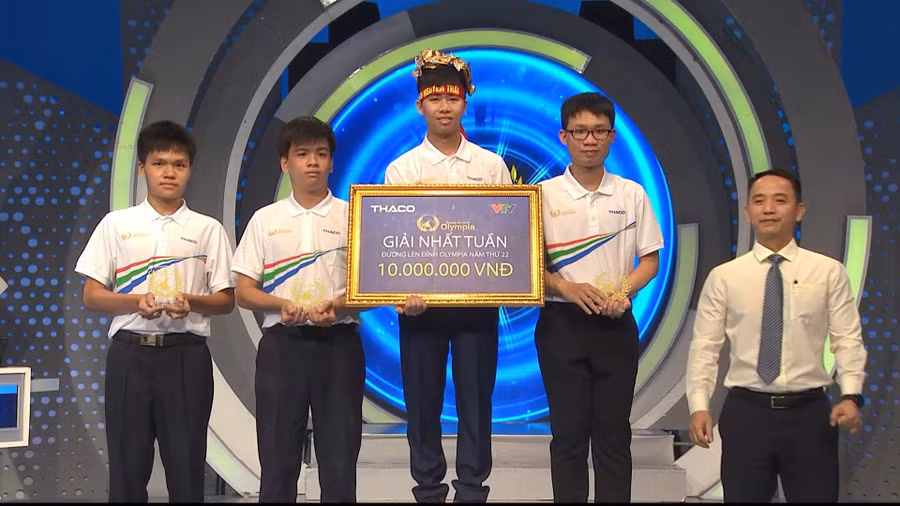 Đào Bình Minh ngược dòng giành vòng nguyệt quế Olympia