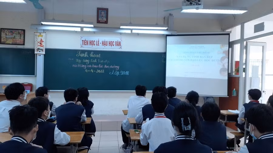 Giờ sinh hoạt lớp với chủ đề "Xây dựng tình bạn đẹp- Nói không với bạo lực học đường” của học sinh Trường THCS Giảng Võ.