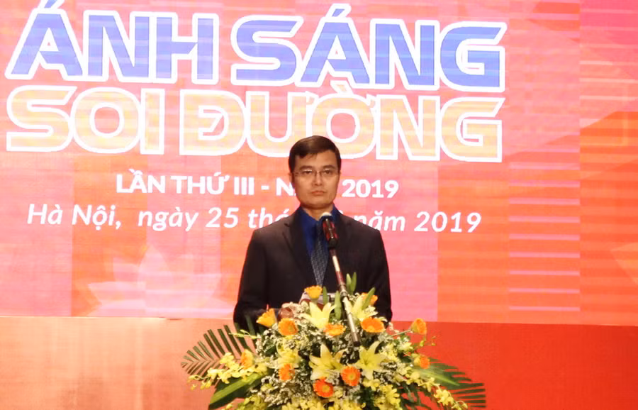 Bí thư Trung ương Đoàn Bùi Quang Huy phát biểu tại lễ khai mạc