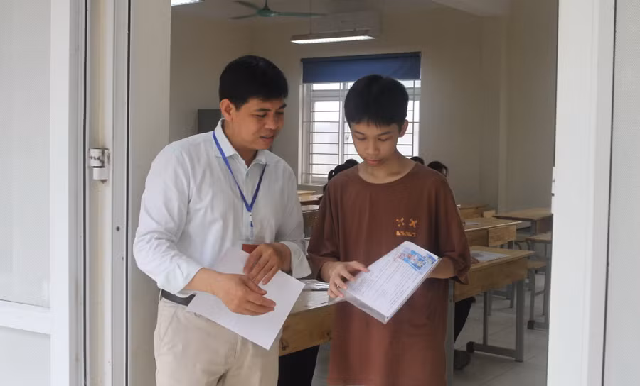 Thí sinh tham dự kỳ thi tuyển sinh vào lớp 10 tại Hà Nội năm 2023.