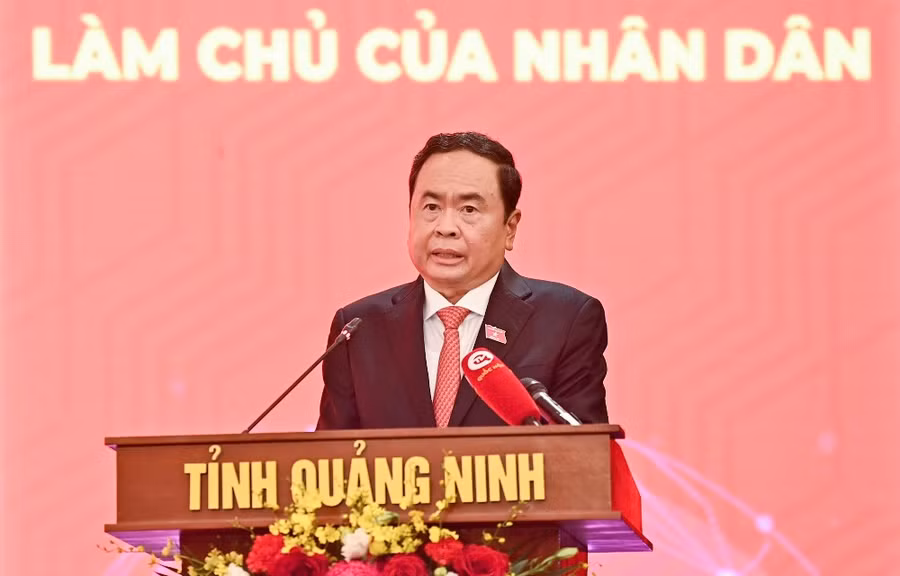 Ủy viên Bộ Chính trị, Phó Chủ tịch Thường trực Quốc hội Trần Thanh Mẫn. Ủy viên Bộ Chính trị, Phó Chủ tịch Thường trực Quốc hội Trần Thanh Mẫn.