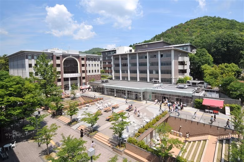 Khuôn viên Đại học Ritsumekan, Nhật Bản - nơi cựu sinh Vũ Văn Khoa theo học bậc thạc sĩ, tiến sĩ.