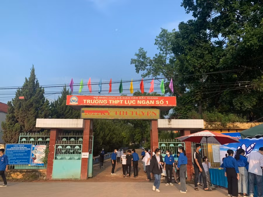 Khu vực Điểm thi trường THPT Lục Ngạn số 1.