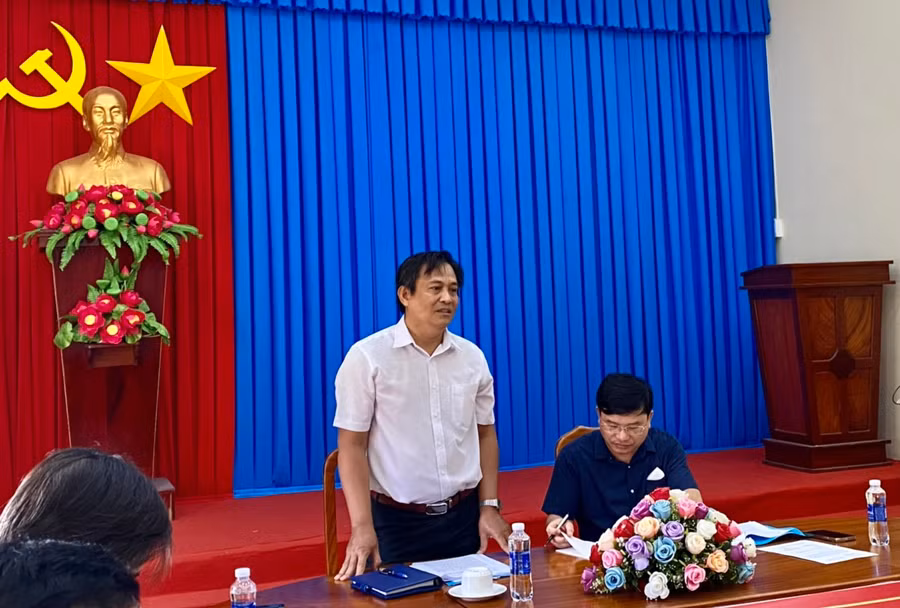 Ông Thạch Tha Lai - Phó giám đốc Sở GD&amp;ĐT tỉnh Trà Vinh chia sẻ. Ảnh Ngô Chuyên.