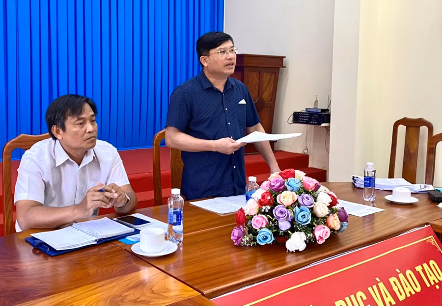 Ông Lê Như Xuyên – Phó Vụ trưởng Vụ giáo dục dân tộc, Bộ GD&amp;ĐT phát biểu. Ảnh Ngô Chuyên.