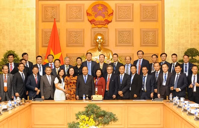 Thủ tướng Nguyễn Xuân Phúc gặp mặt các doanh nghiệp có sản phẩm đạt Giải thưởng “Thương hiệu quốc gia” năm 2018 tại trụ sở Chính phủ Thủ tướng Nguyễn Xuân Phúc gặp mặt các doanh nghiệp có sản phẩm đạt Giải thưởng “Thương hiệu quốc gia” năm 2018 tại trụ sở Chính phủ