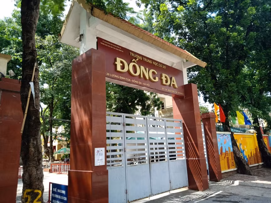 Trường THCS Đống Đa - nơi xảy ra sự việc.