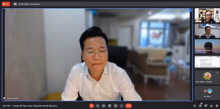 Ông Lê Đức Thuận – Trưởng Phòng GD&amp;ĐT quận Ba Đình phát biểu.