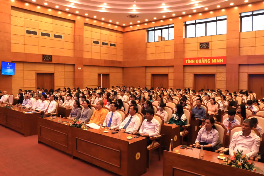 Quang cảnh hội nghị.