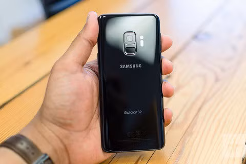 Top 6 smartphone tốt nhất dành cho công việc - Ảnh 3.